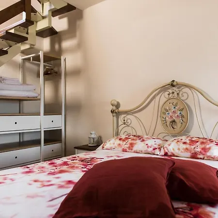 La Casa Torre Di Marcello Holiday home *
