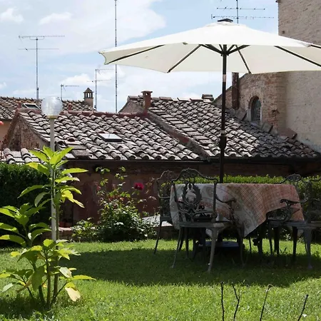La Casa Torre Di Marcello Holiday home